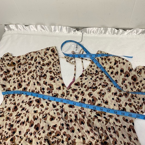 Entro Mod Leopard Print women’s top Blouse size small
Length 25”
Pit to pit 21” - Picture 7 of 7